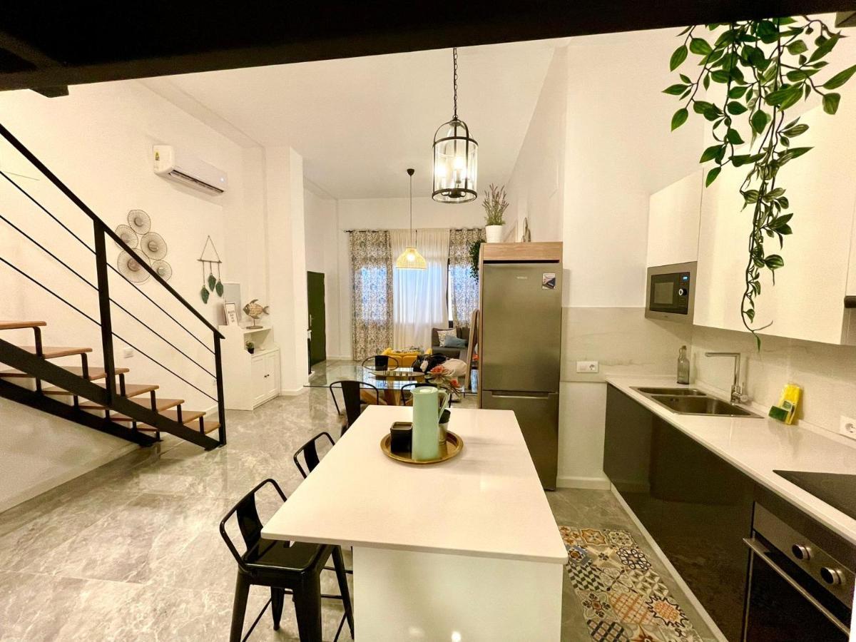 شقة كاديز  في Gatu Premium Duplex Confort Junto A La Playa, Wifi Y Aire Acc المظهر الخارجي الصورة