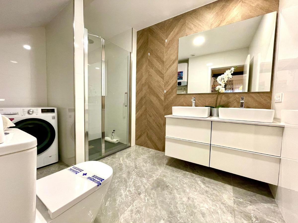 شقة كاديز  في Gatu Premium Duplex Confort Junto A La Playa, Wifi Y Aire Acc المظهر الخارجي الصورة
